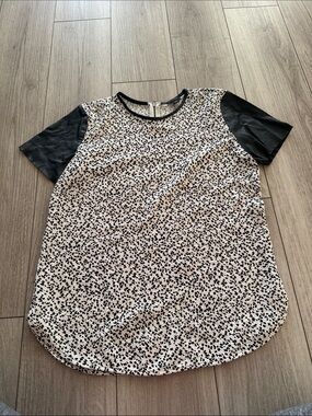 Ann Taylor Black and Cream Printed Short Sleeve Top with Faux Leather Sleeves S